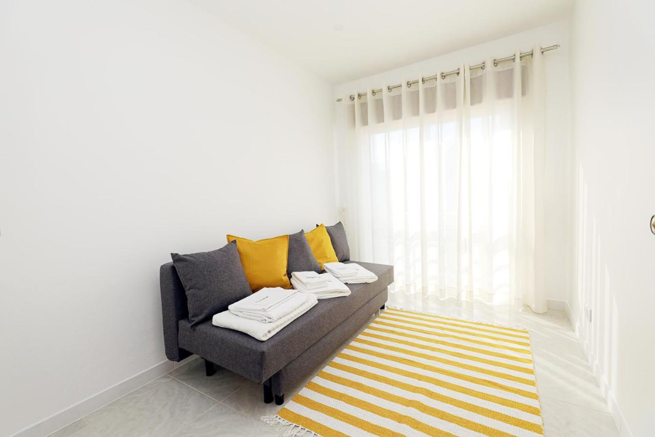 C23 - Parkway Entrance Apartment In ラゴス エクステリア 写真